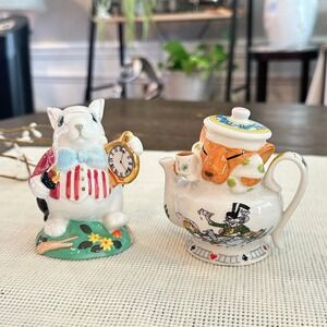 Cardew Design Alice in Wonderland Ceramic Salt & Pepper Rabbit & Mouse NEW 2010‎